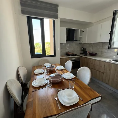 Villa Guenluek Kiralik Karavas (Northern Cyprus)
